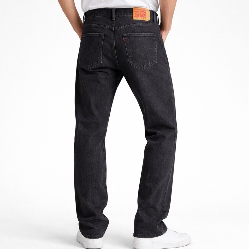 Levi's 501 Men's Black Faded Buttonfly Classic 100% Cotton Straight Jeans 34/32
